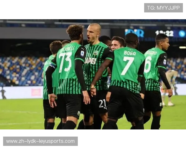 意甲历史上绿色队服球队及其文化内涵探讨